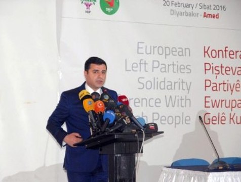 Demirtaş: Bizden Yalvarmamızı Bekleyenler Yanılır