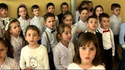 Shkollat, orën e parë ia dedikojnë Pavarësisë - Top Channel Albania - News - Lajme