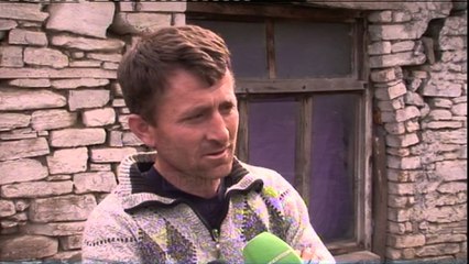 Elbasan, toka ka lëvizur, banesat po shemben - Top Channel Albania - News - Lajme