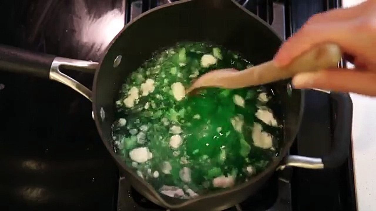 How to Make Sprite Soda Gummy Bottle Shape Fun  Easy DIY Sprite Soda Jello Dessert - YouTube