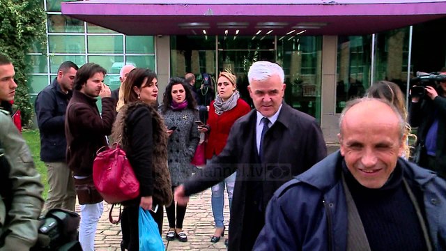 Grupi i PS diskuton reformën në drejtësi - Top Channel Albania - News - Lajme