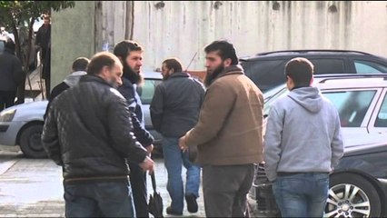 DEBATE NE GJYQIN E XHIHADISTEVE,IMAMET E VETESHPALLUR KUNDER MUXHAHEDINEVE LAJM mpg