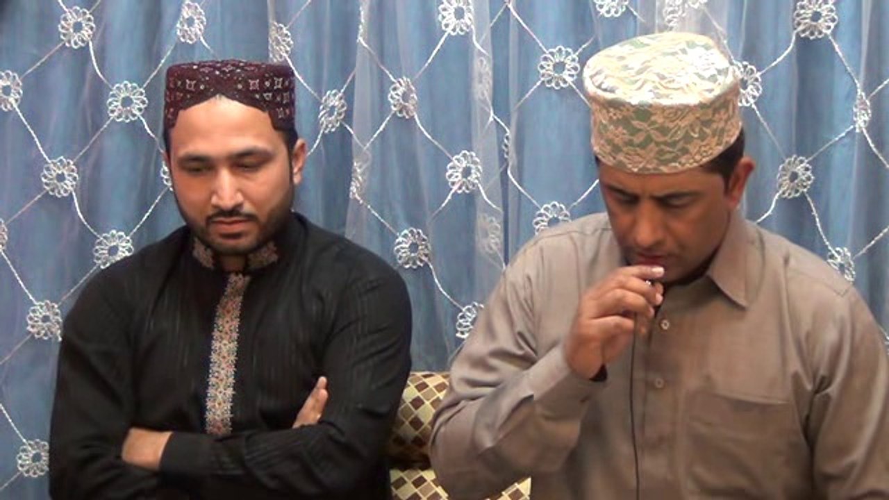 Khalid Shakeel Sahib~Urdu Naat Sharif~Un صلى الله عليه وسلم ki yadoon ka diya dil main