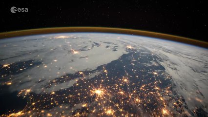 Astronaut films UK at night from International Space Station