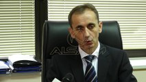 Përplasje mes Qytetit të Shkupit dhe Ministrisë së Arsimit për drejtorin “problematik”