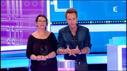 Cyril Féraud salue le départ de Julien Lepers