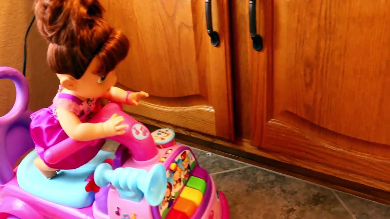 BABY ALIVE Goes Crazy & Destroys House! Toilet Paper Trouble & Sink Bath by DisneyCarToys