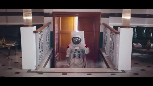 One Direction - Between Us Fragrance (Behind The Scenes Louis) Subtitulado