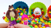Kinder oeufs surprise Masha! Macha et lOurs de langlais! Des jouets et des jeux pour les enfants - 2016