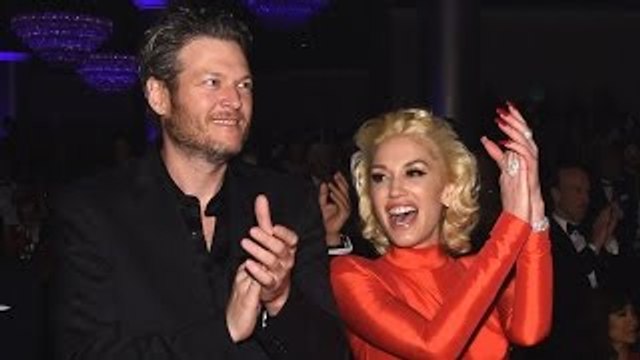 Blake Shelton Takes Home Blake Sign From Girlfriend Gwen Stefanis Music Video