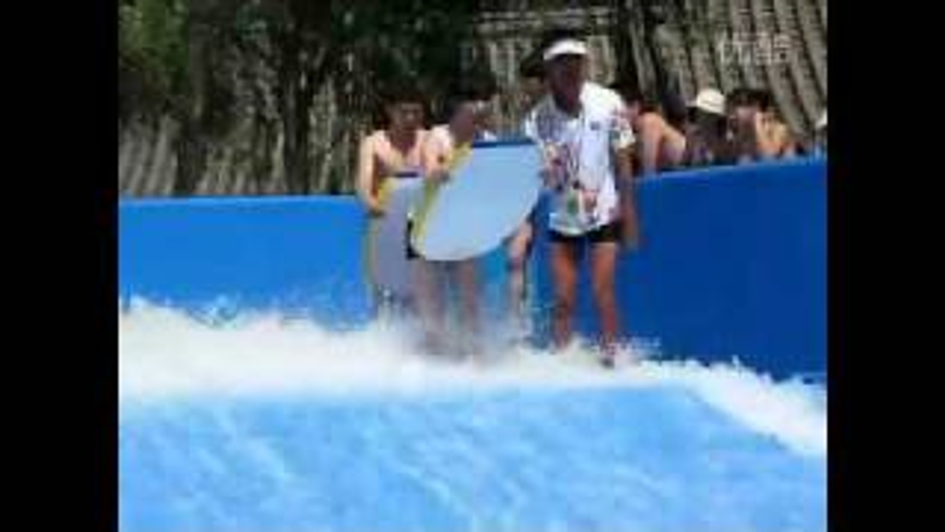 Girl Loses Bikini At Water Park - Dailymotion Video