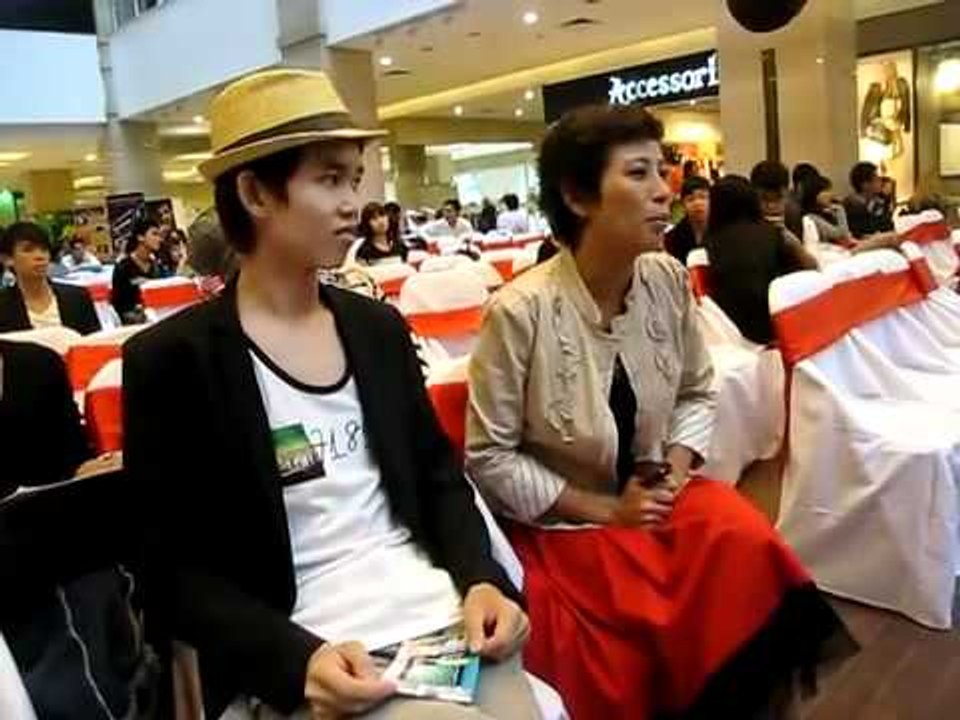 Vietnam Got Talent 2011 tại Hà Nội- Tìm kiếm tài năng 1_ Hài Kịch, Michael Jackson