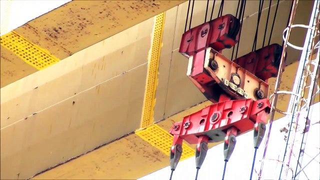 Biggest cranes in the world , Samson and Goliath .