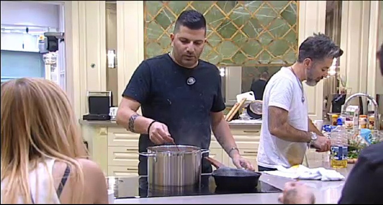 שי חי אינו מתאפק לעקוץ את אסתי-לי גם לאחר הדחתה