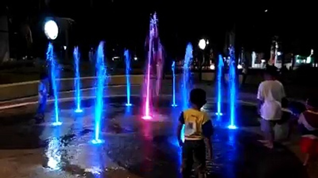 Kontraktor WATER DANCING FOUNTAIN, Konsultan Pembangunan Air Mancur Musik Menari, 082245582777