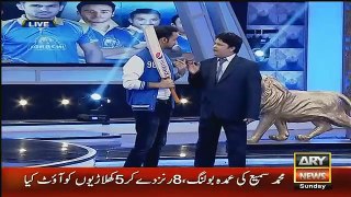 wasim badami is crying in live show after krachi kings losing the match