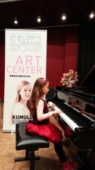 Chinese love song by 6 year old Xuanxuan