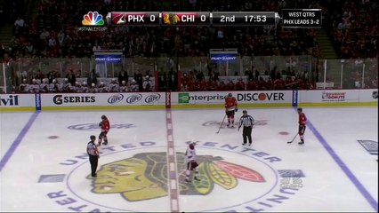 Mike Smith saves in 1st period. Phoenix Coyotes vs Chicago Blackhawks 42312 NHL Hockey