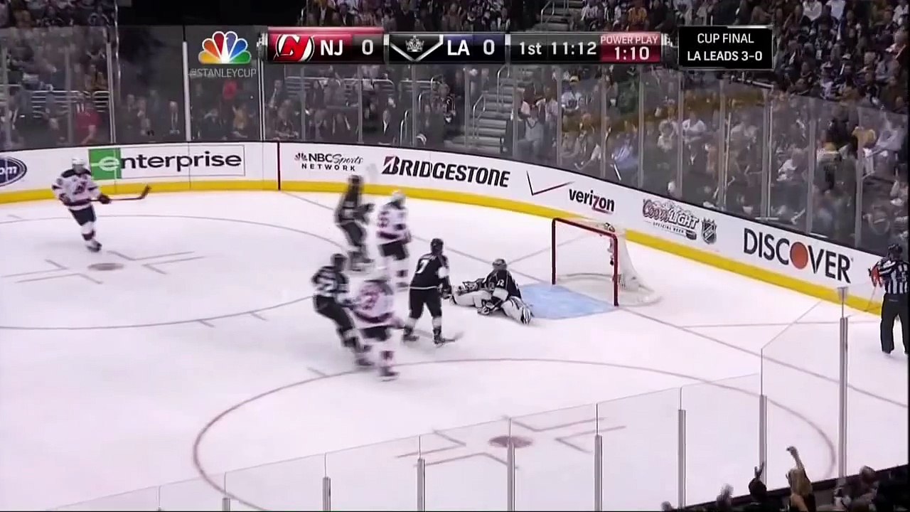 Quick glove save on Sykora. New Jersey Devils vs LA Kings Stanley Cup Game 4 6612 NHL Hockey