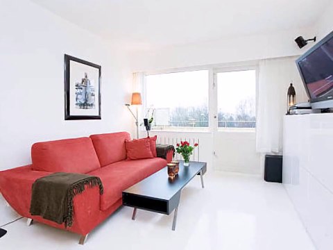 Гостиная в белом цвете