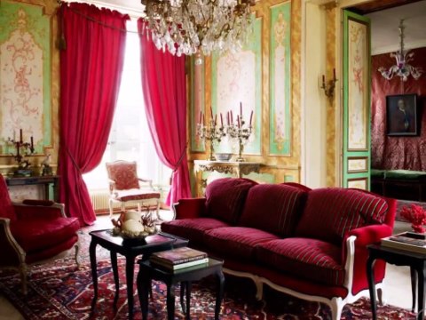 Гостиная в бордовом цвете