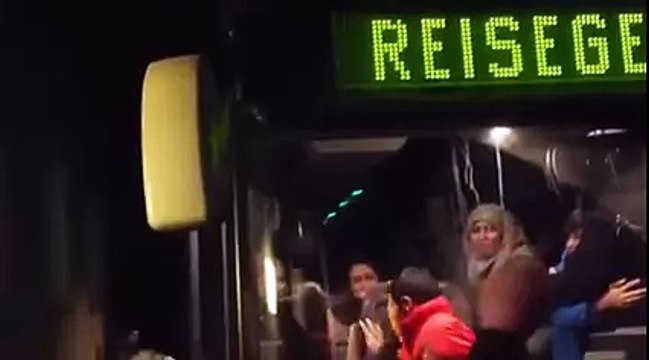 Refugees cry as they were welcomed by neo-nazis in ‪#‎Clausnitz‬ near ‪#‎Döbeln‬ ‪#‎Germany