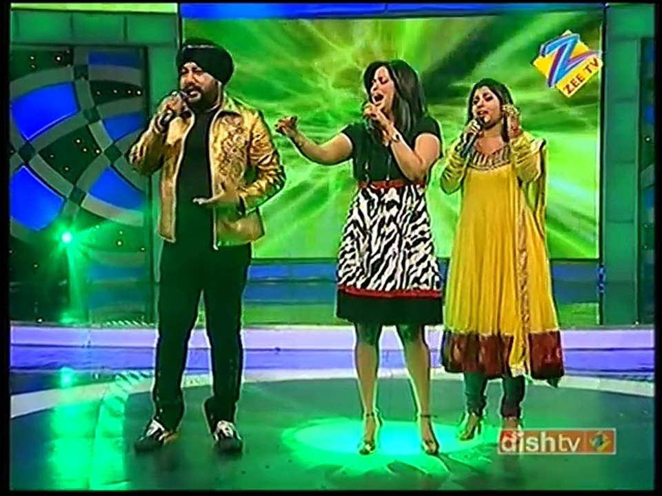 Mahe Vee Indian sweet song By Richa Sharma & Daler Mehndi best Performance