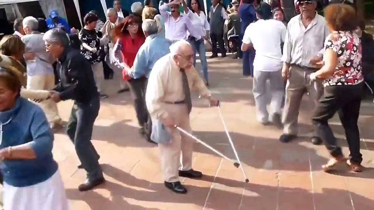Old dancing Techno