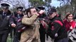 Report TV - Këndi te liqeni, shoqëria civile përplaset fizikisht me policinë