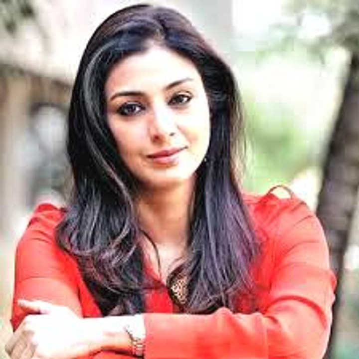 Tabu gets candid at the trailer launch of 'Fitoor' by Entertaunment