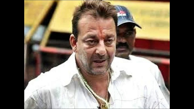 Vidhu Vinod Chopra has 'many scripts' for Sanjay Dutt by Entertainment
