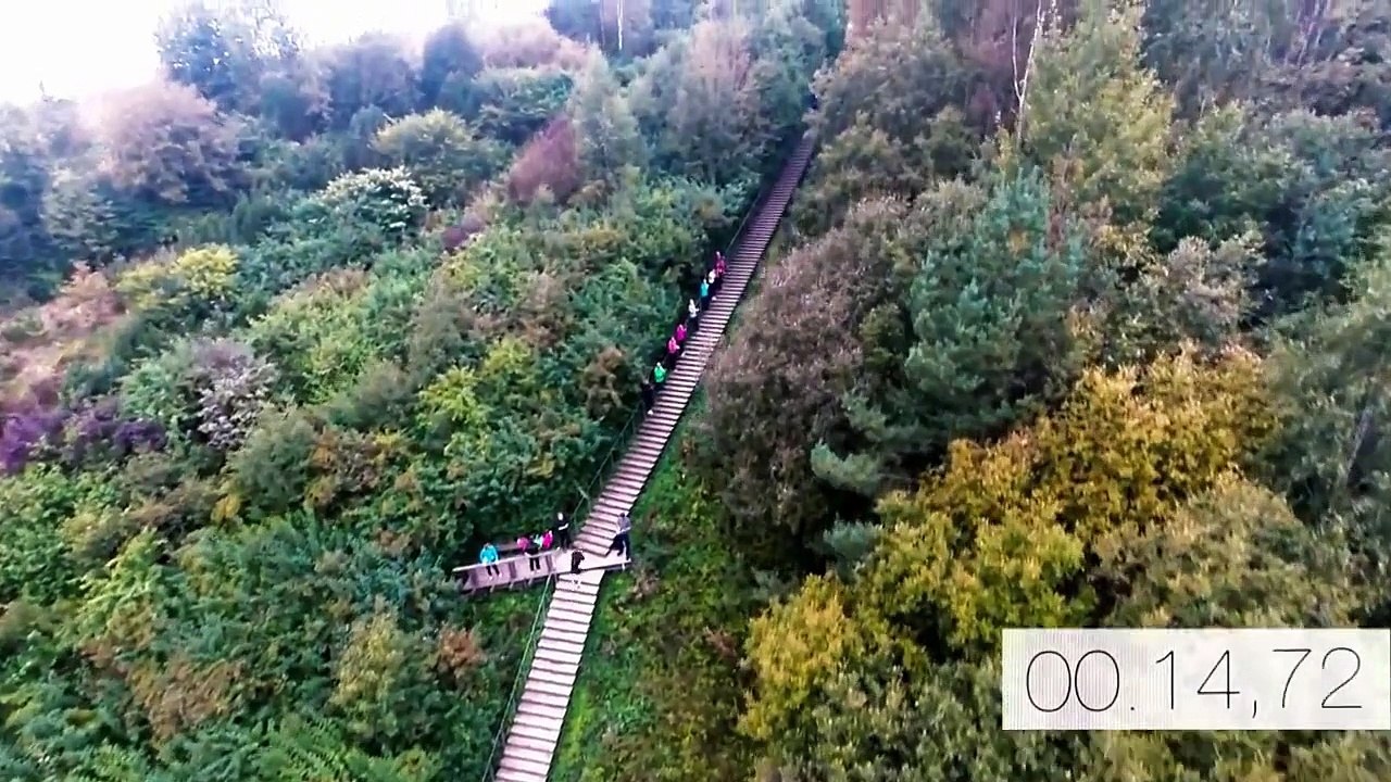 il monte 426 marches d'escalier en 64 secondes