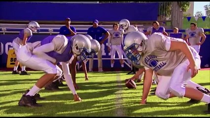 Bella et les Bulldogs | Super Troy | NICKELODEON 4Teen