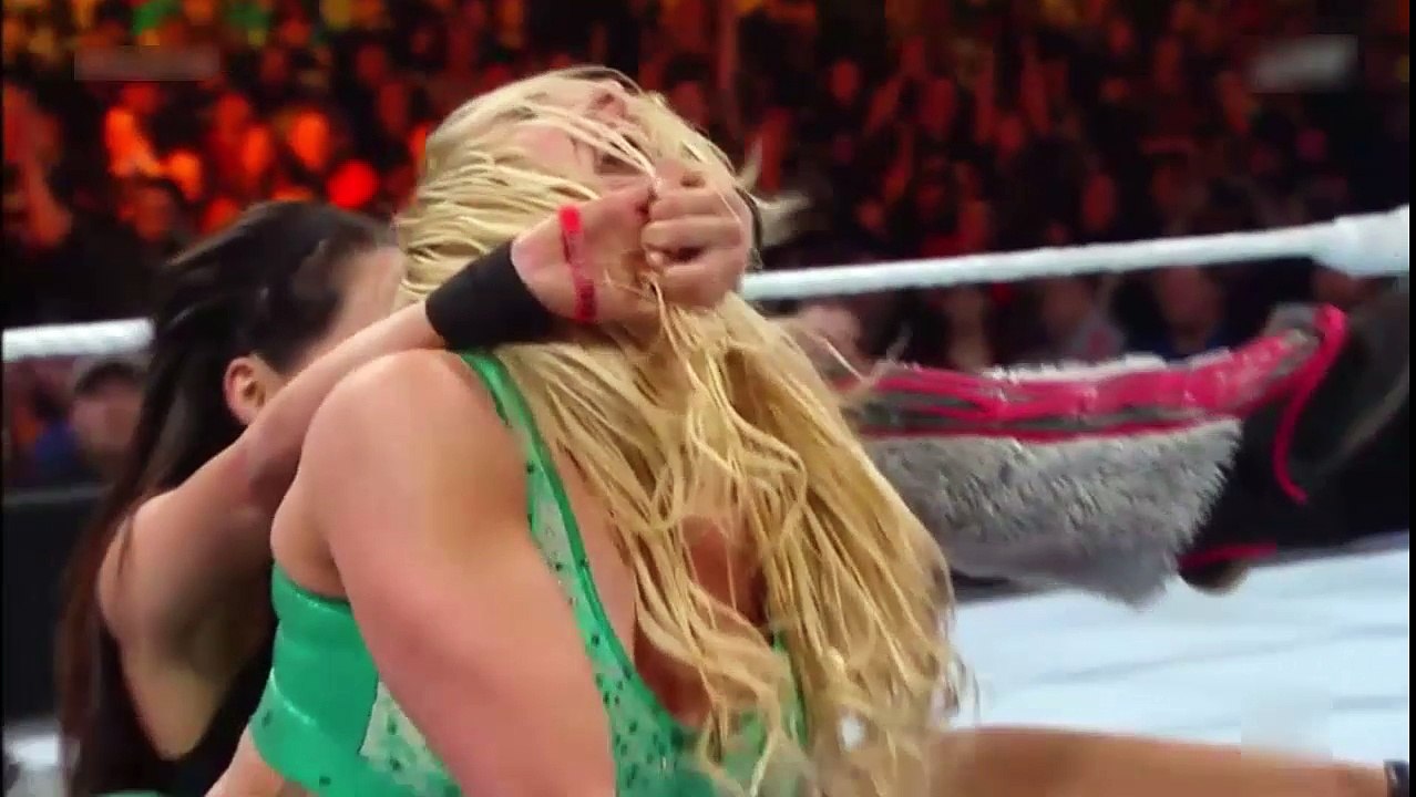 Charlotte Defeats Brie Bella To Retain Her WWE Diva Championship Title