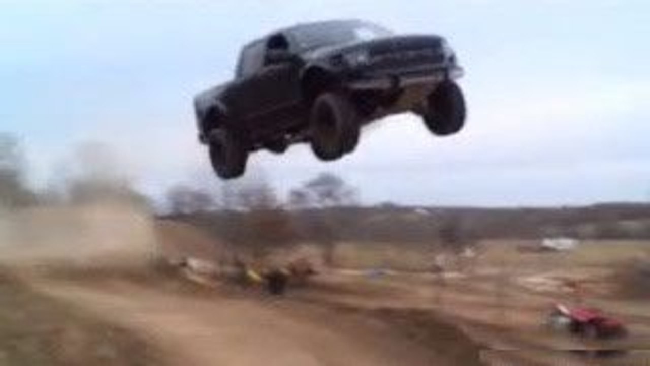 Ford Raptor Jumps 90 Feet-Amazing Viral Video