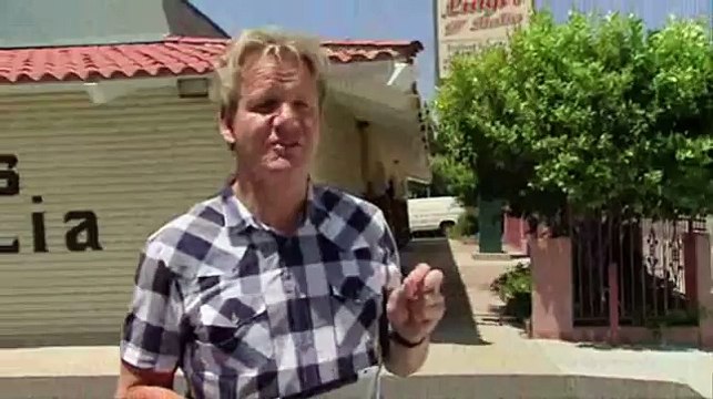 The 2nd Craziest Kitchen Nightmares Scene EVER. (Nothing Tops Amy) HQ