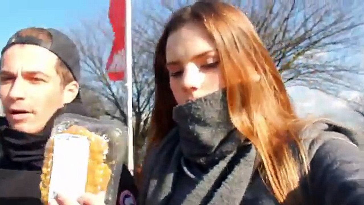 MISLUKTE KIP BURGERS ETEN - FamkeLouise #3 (720p Full HD)
