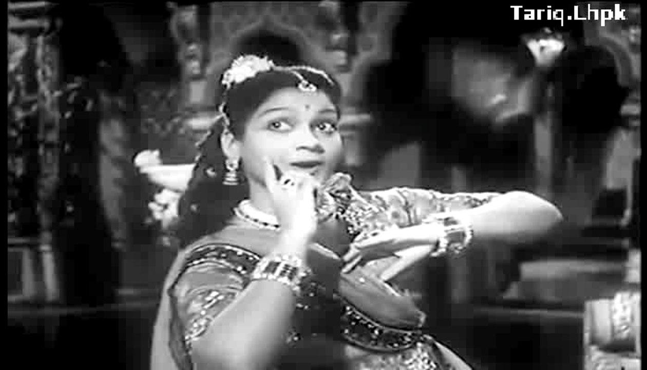 Aey chand kal jo aana unko bi saath lana woh jinke =1954-56