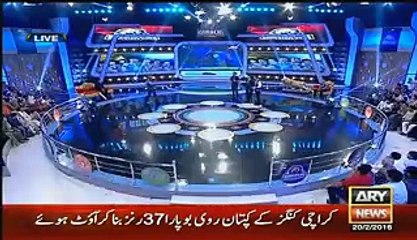 Fight between Umer Sharif and Basit Ali after Karachi Kings defeat