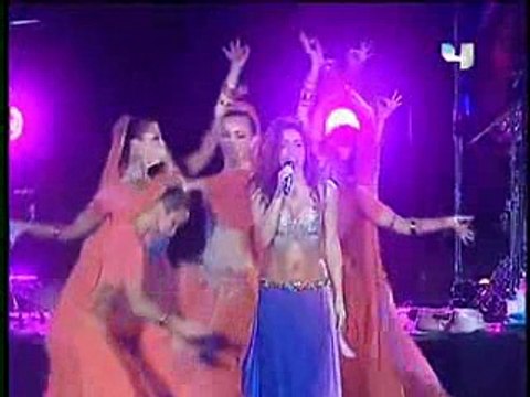 Shakira - Hips Don_t Lie _ Live in Dubai 2007 - YouTube_xvid