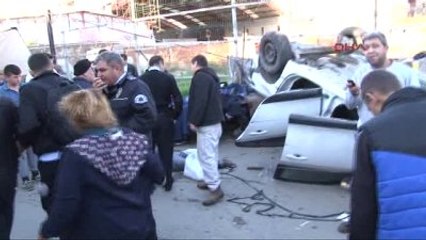 İzmir Pazaryerine Otomobil Uçtu, Faciadan Dönüldü