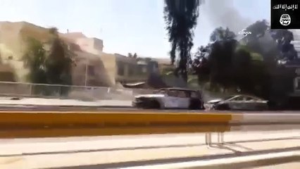 IŞİD'in kontrolüne geçen Musul'da dumanlar yükseliyor