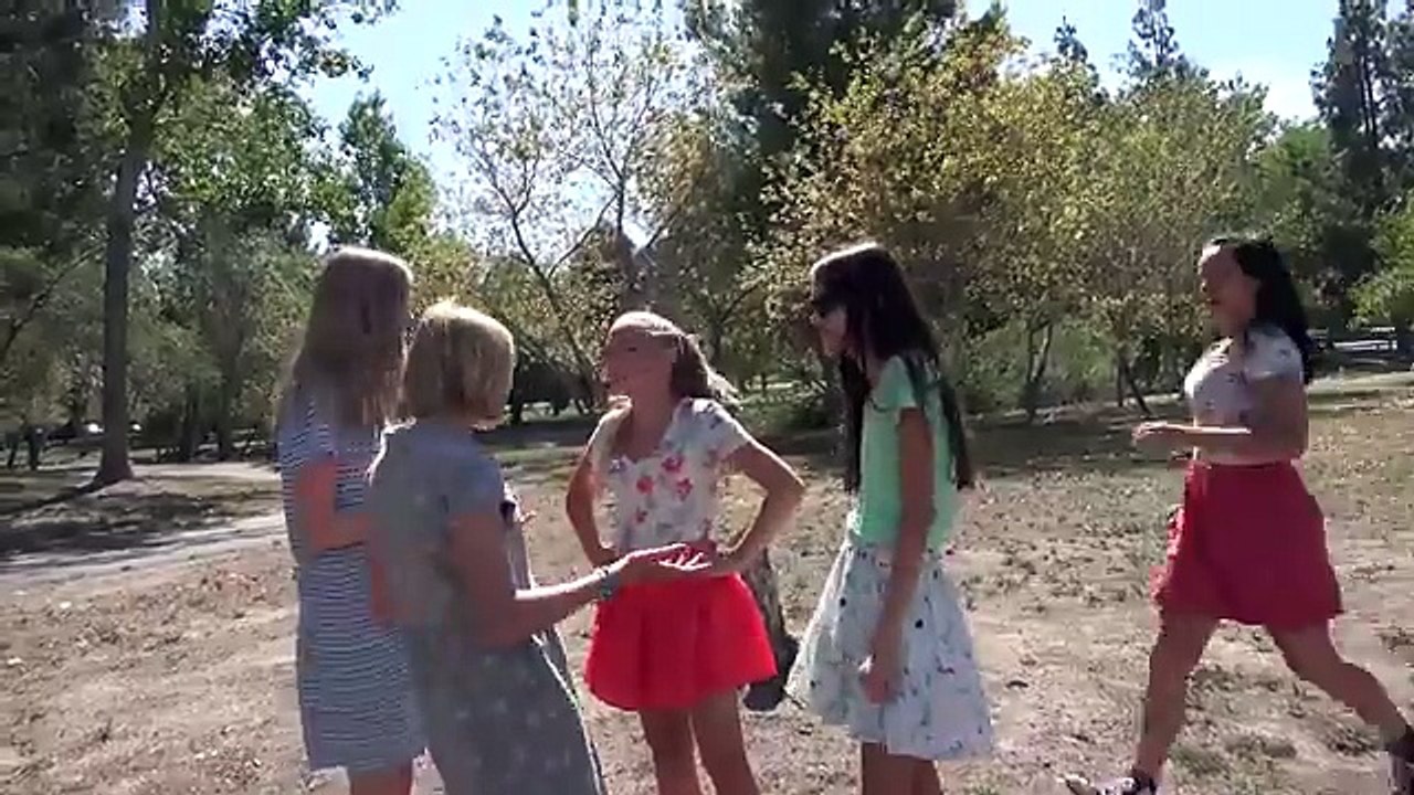 SevenSuperGirls Save the World!