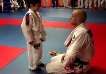 Proud Dad Films Plucky Son's Requests to Be Tested