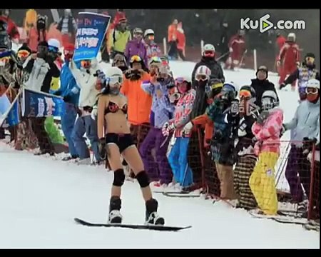 比基尼滑雪大赛
