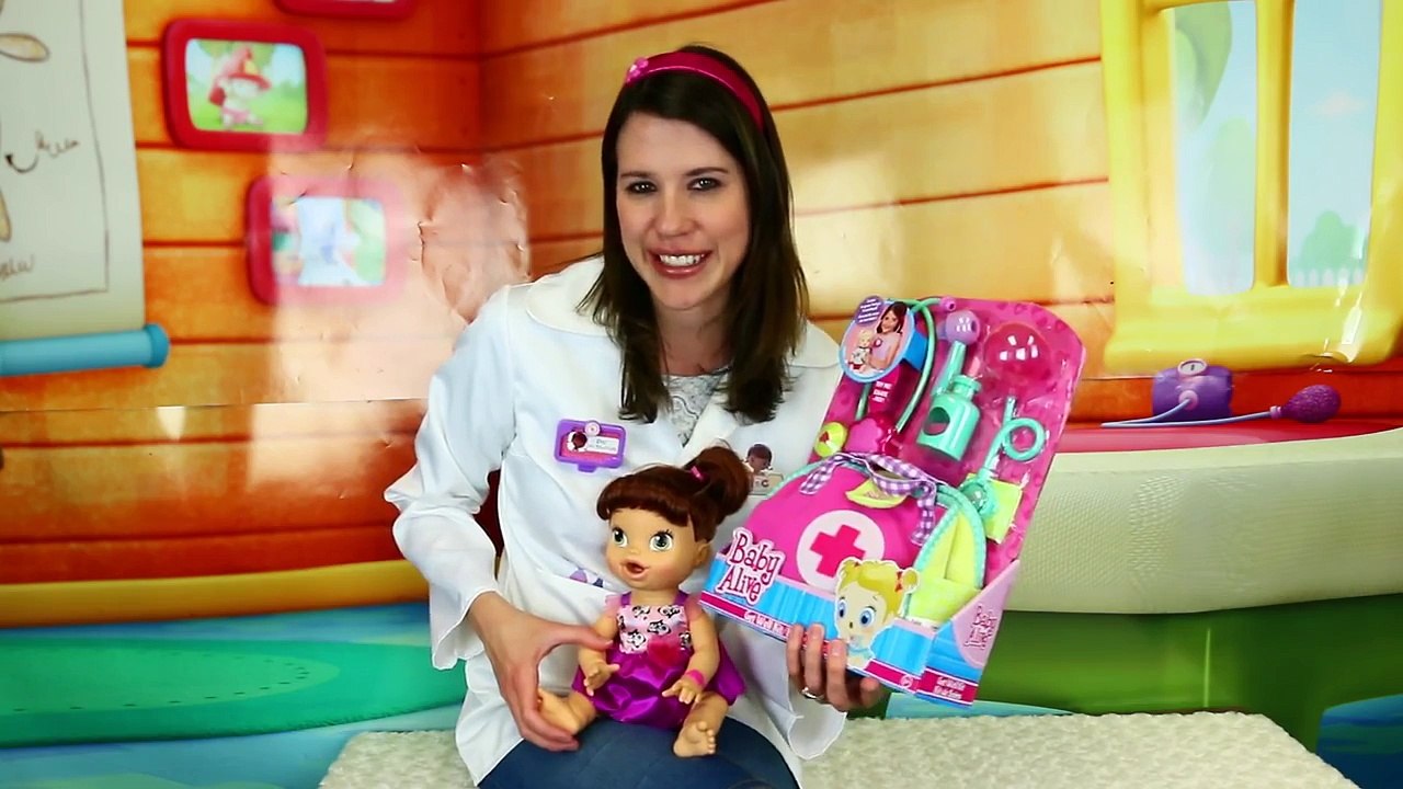 Baby Alive With Doc Sandra McStuffins + Doctors Bag & Kit Playset Toy Review by DisneyCarToys