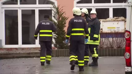 Fire destroys German refugee shelter