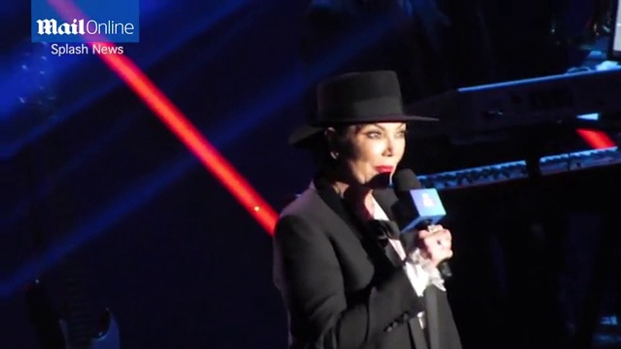 Kris Jenner bombarded with boos on stage at iHeart 80s concert