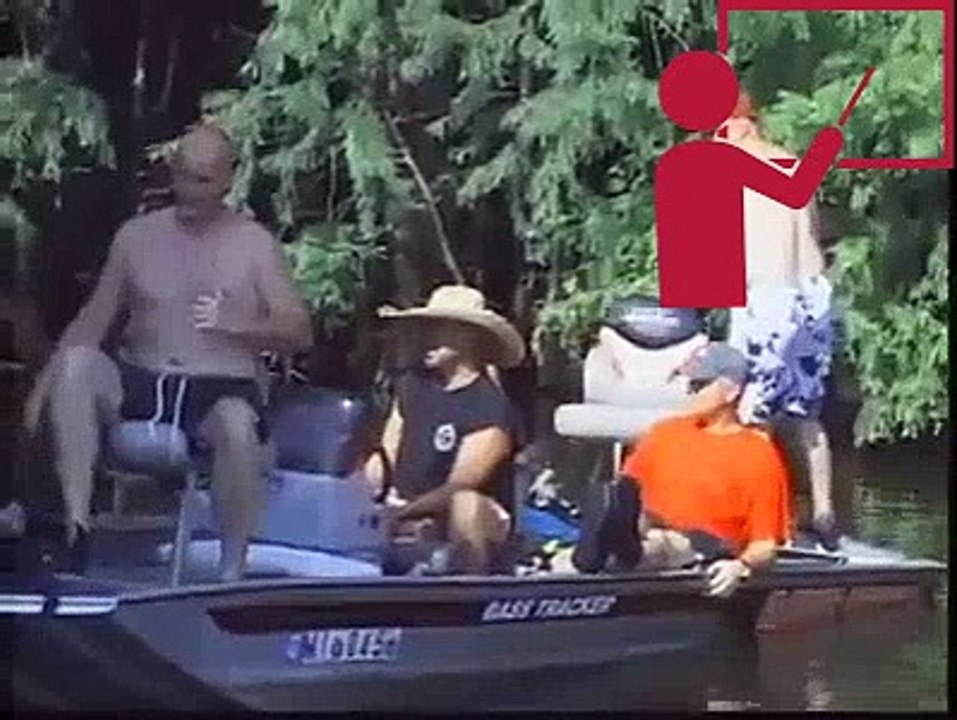 Funny Video: Rednecks Surprised By Boat Engine Backfire - Dailymotion Video