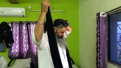 How to turban knot for a Sikh.